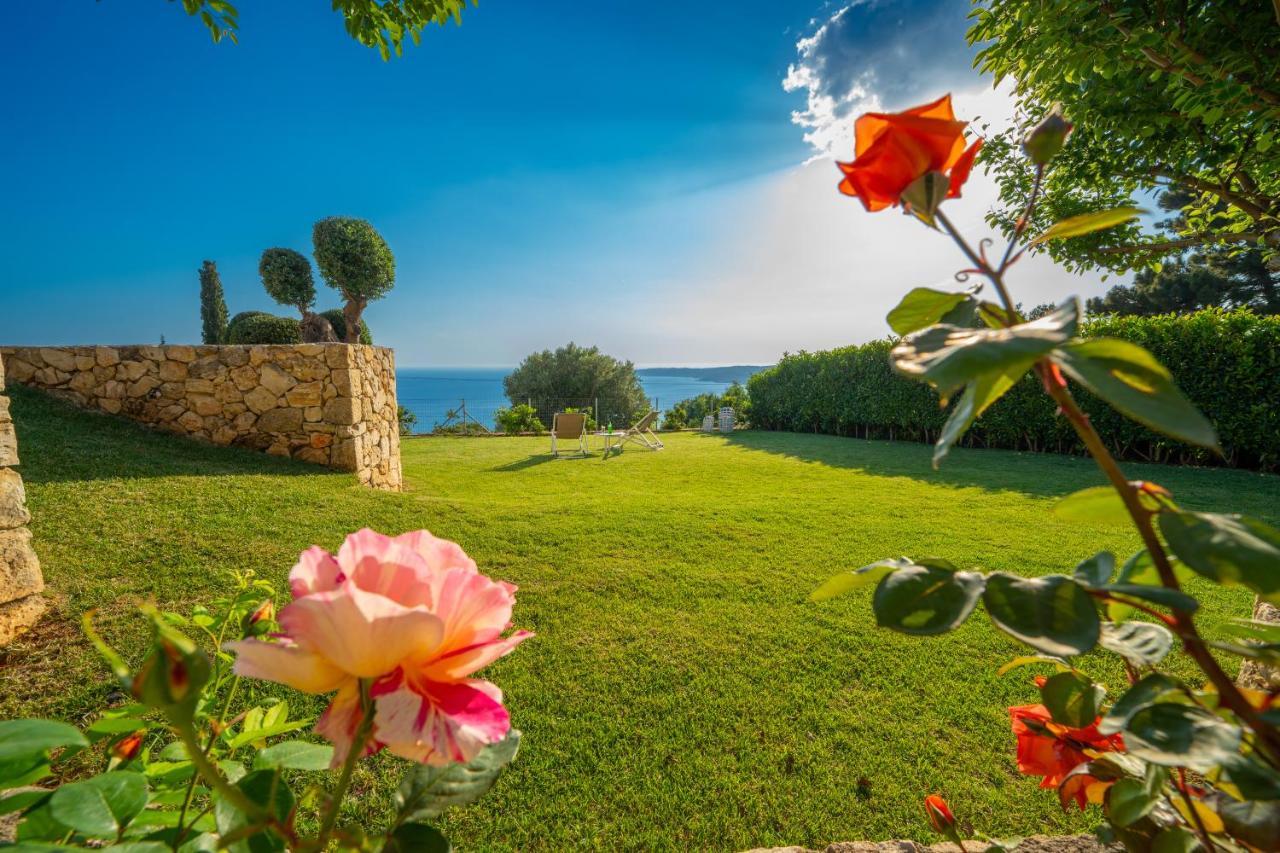 Lourdas Bay View Simotáta Екстериор снимка