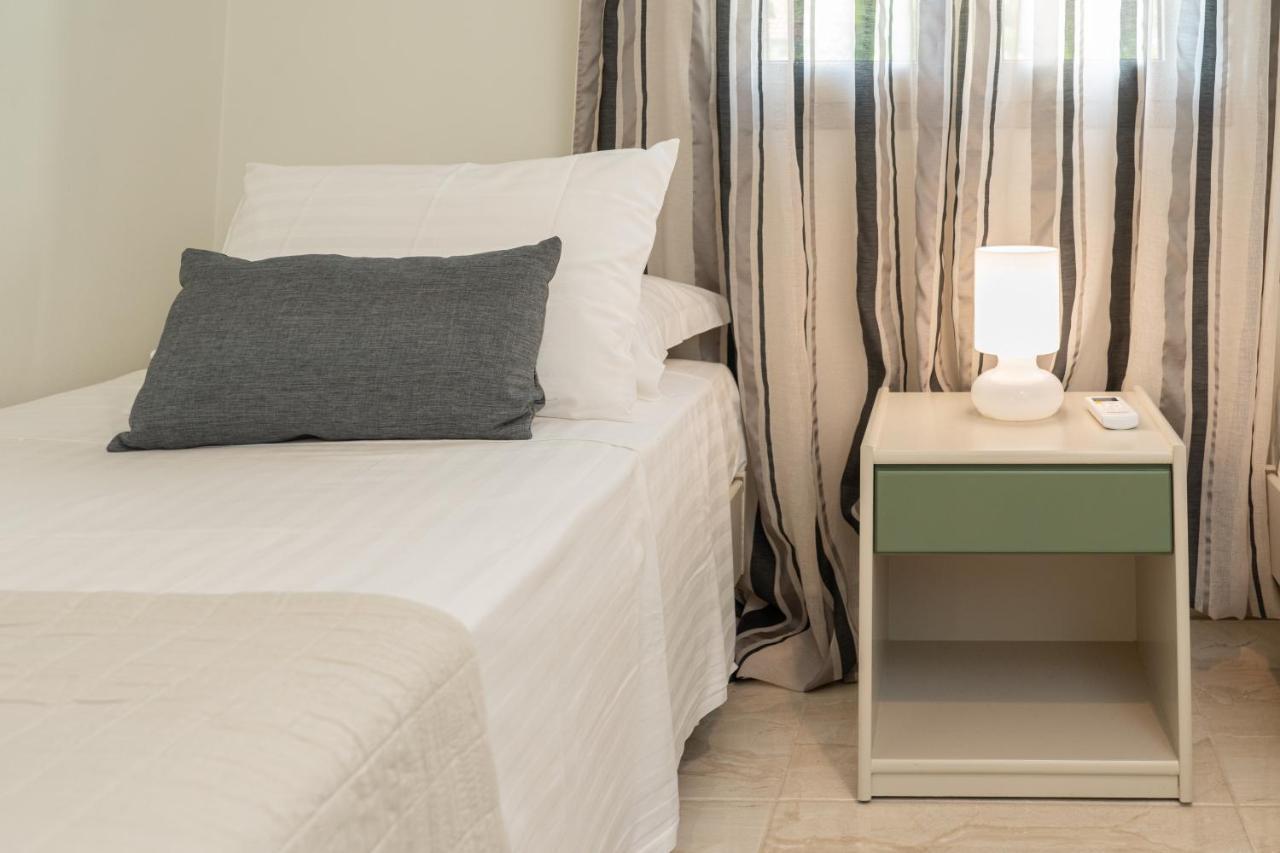 Lourdas Bay View Simotáta Екстериор снимка